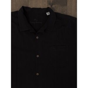 Tommy Bahama Shirt Men Size XL Short Sleeve Button Down Hawaiian Silk Blend Logo